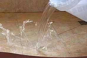 昭通市漏水维修 免砸砖防水材料该如何施工